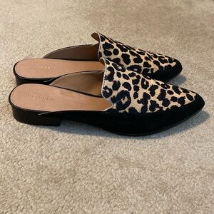 Brand new! Never worn! Suede leopard loafer slides.
